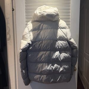 Nike Men's Light Gray Puffer Jacket